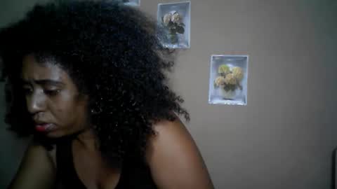 Snapshot of verronique1511 chatting on April 21, 2:37 am verronique1511 online show from April 21, 2:37 am