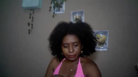 Snapshot of verronique1511 chatting on April 24, 4:20 pm verronique1511 online show from April 24, 4:20 pm