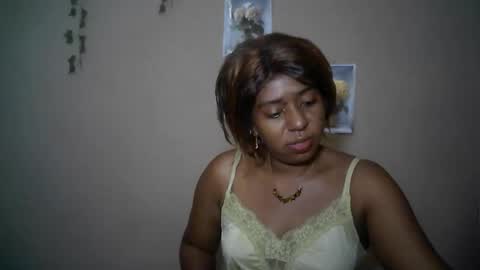 Snapshot of verronique1511 chatting on April 28, 4:06 am verronique1511 online show from April 28, 4:06 am