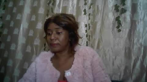 Snapshot of verronique1511 chatting on May 19, 2:29 am verronique1511 online show from May 19, 2:29 am