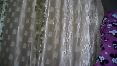 Snapshot of verronique1511 chatting on May 27, 5:15 am verronique1511 online show from May 27, 5:15 am