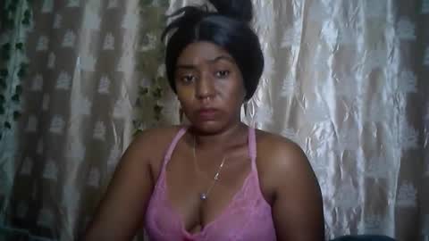Snapshot of verronique1511 chatting on May 30, 5:26 am verronique1511 online show from May 30, 5:26 am