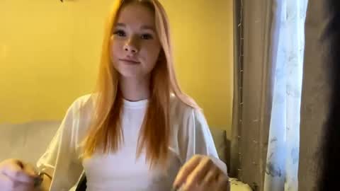 Snapshot of vertiegartrell chatting on June 3, 1:36 pm Lina online show from June 3, 1:36 pm