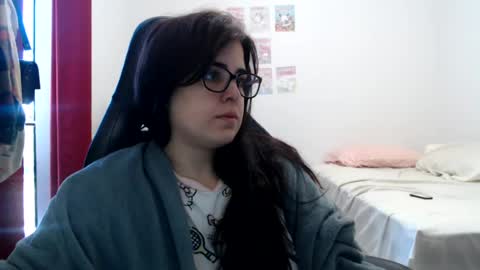 Snapshot of veruca99 chatting on July 20, 1:02 pm veruca99 online show from July 20, 1:02 pm
