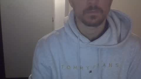 Snapshot of veryhotpervert chatting on November 18, 7:46 am veryhotpervert online show from November 18, 7:46 am