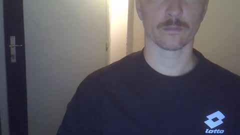 Snapshot of veryhotpervert chatting on December 5, 4:14 pm veryhotpervert online show from December 5, 4:14 pm