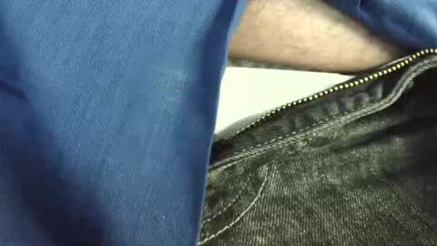 Erik online show from March 5, 7:59 am