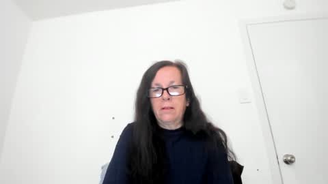Snapshot of verysassypeachgoddess chatting on June 20, 1:03 pm verysassypeachgoddess online show from June 20, 1:03 pm