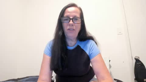 Snapshot of verysassypeachgoddess chatting on July 22, 2:14 am verysassypeachgoddess online show from July 22, 2:14 am