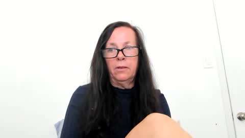Snapshot of verysassypeachgoddess chatting on July 25, 2:47 pm verysassypeachgoddess online show from July 25, 2:47 pm