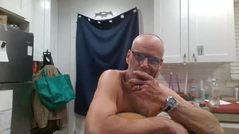 Snapshot of verysmallpeni chatting on December 14, 9:18 am verysmallpeni online show from December 14, 9:18 am