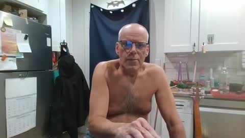 Snapshot of verysmallpeni chatting on December 15, 1:02 am verysmallpeni online show from December 15, 1:02 am