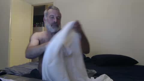 Snapshot of veryveryhairmanindenver chatting on February 18, 12:59 am hairy man online show from February 18, 12:59 am