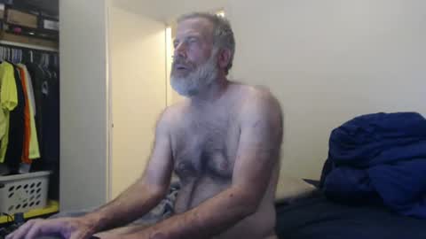 Snapshot of veryveryhairmanindenver chatting on February 25, 12:58 am hairy man online show from February 25, 12:58 am