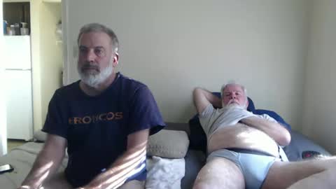 Snapshot of veryveryhairmanindenver chatting on March 10, 12:07 am hairy man online show from March 10, 12:07 am