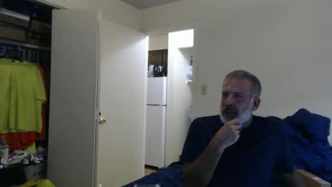 Snapshot of veryveryhairmanindenver chatting on September 8, 11:59 pm hairy man online show from September 8, 11:59 pm