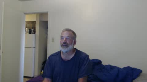 Snapshot of veryveryhairmanindenver chatting on October 4, 12:19 am hairy man online show from October 4, 12:19 am