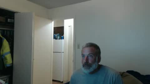 Snapshot of veryveryhairmanindenver chatting on January 9, 1:19 am hairy man online show from January 9, 1:19 am