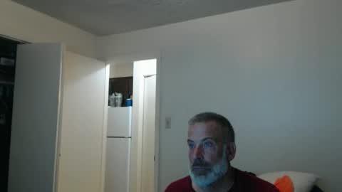 Snapshot of veryveryhairmanindenver chatting on February 2, 1:15 am hairy man online show from February 2, 1:15 am
