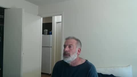 Snapshot of veryveryhairmanindenver chatting on February 8, 10:02 pm hairy man online show from February 8, 10:02 pm