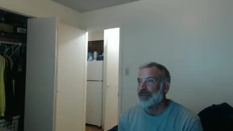 Snapshot of veryveryhairmanindenver chatting on February 16, 1:13 am hairy man online show from February 16, 1:13 am