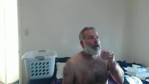 Snapshot of veryveryhairmanindenver chatting on March 21, 11:52 pm hairy man online show from March 21, 11:52 pm