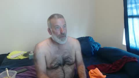 Snapshot of veryveryhairmanindenver chatting on March 31, 12:12 am hairy man online show from March 31, 12:12 am