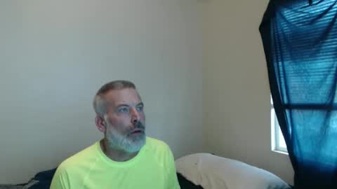 Snapshot of veryveryhairmanindenver chatting on May 19, 12:05 am hairy man online show from May 19, 12:05 am
