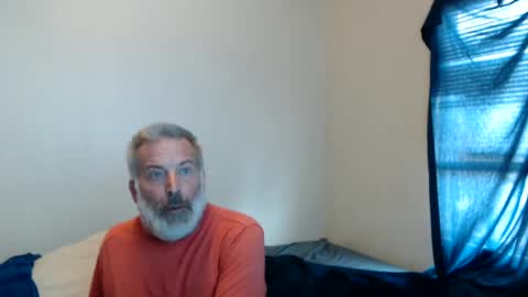 Snapshot of veryveryhairmanindenver chatting on July 1, 12:01 am hairy man online show from July 1, 12:01 am