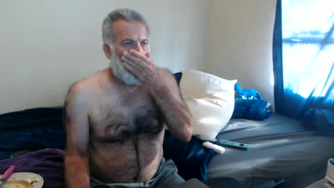Snapshot of veryveryhairmanindenver chatting on July 3, 12:06 am hairy man online show from July 3, 12:06 am