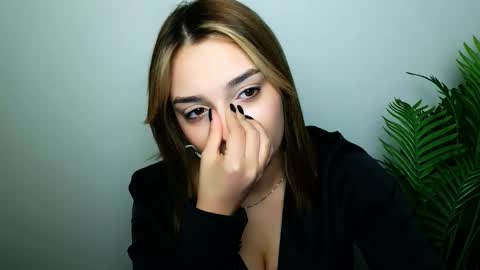 Ana online show from February 27, 7:25 pm