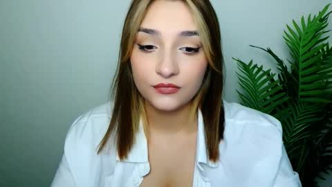 Ana online show from February 28, 8:10 pm