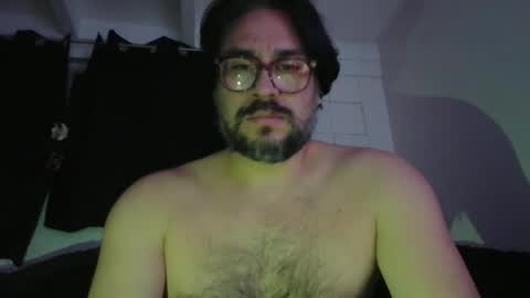 vesturelove online show from October 25, 6:10 am