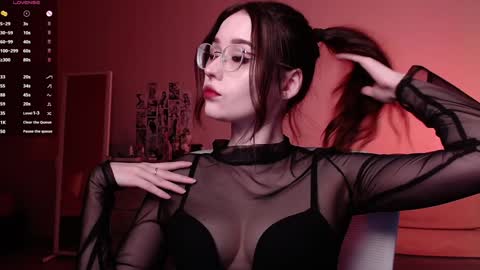 Snapshot of vetta_dey chatting on February 1, 8:47 pm Iva online show from February 1, 8:47 pm