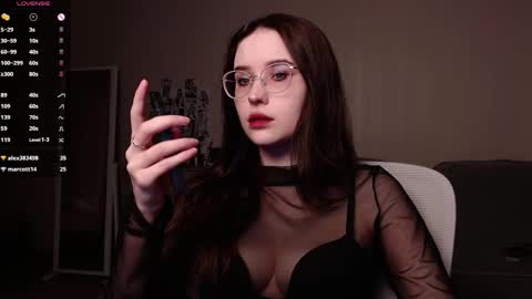 Snapshot of vetta_dey chatting on February 24, 10:14 pm Iva online show from February 24, 10:14 pm