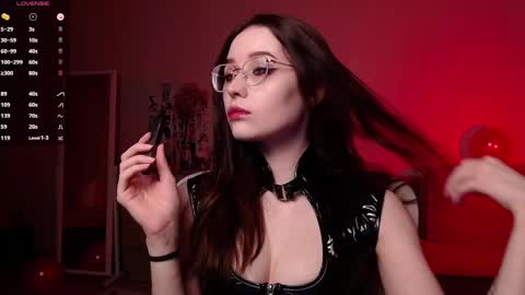 Snapshot of vetta_dey chatting on March 8, 11:18 pm Iva online show from March 8, 11:18 pm