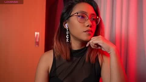 Snapshot of vexanyx chatting on June 8, 12:05 pm Vexa Nyx online show from June 8, 12:05 pm