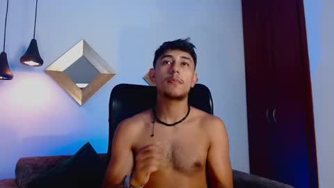 Vezx online show from April 16, 7:03 pm