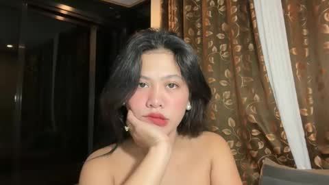 via_olala online show from April 3, 12:36 pm