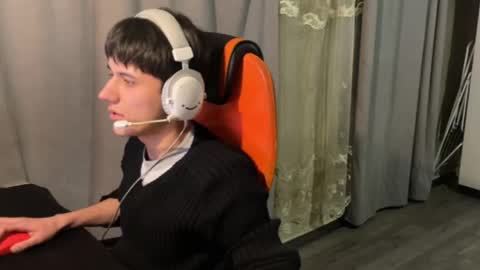 vialeras online show from April 17, 8:01 pm