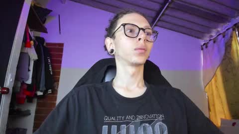 Vicent Brais online show from February 21, 1:23 pm