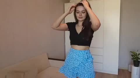 Snapshot of vicki_queen chatting on June 5, 6:52 am Lina online show from June 5, 6:52 am