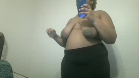 Snapshot of vickiryder56 chatting on December 16, 4:17 am vickiryder56 online show from December 16, 4:17 am
