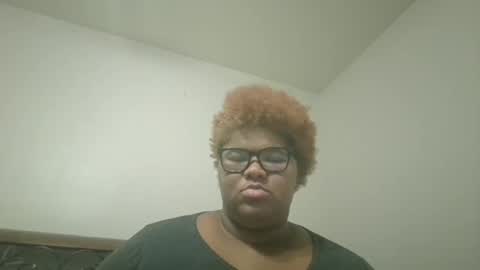 Snapshot of vickiryder56 chatting on December 19, 5:03 am vickiryder56 online show from December 19, 5:03 am