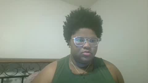 Snapshot of vickiryder56 chatting on April 27, 3:59 am vickiryder56 online show from April 27, 3:59 am