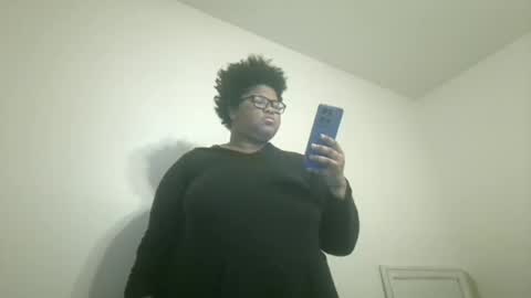 Snapshot of vickiryder56 chatting on May 14, 2:29 am vickiryder56 online show from May 14, 2:29 am