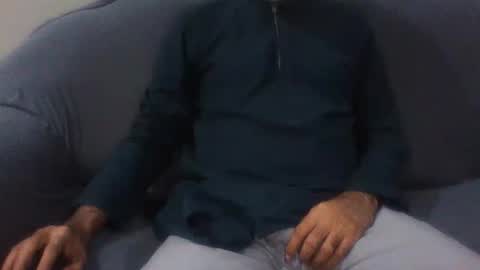 Snapshot of vicky_5540 chatting on December 17, 7:20 pm Big Dick Sxy Ass online show from December 17, 7:20 pm