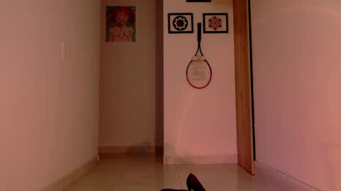 Snapshot of vicky_crazy chatting on December 21, 2:52 am Vicky  online show from December 21, 2:52 am