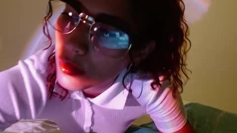 Snapshot of vicky_crazy chatting on January 9, 6:26 pm Vicky  online show from January 9, 6:26 pm