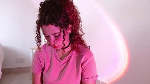 Snapshot of vicky_crazy chatting on January 19, 2:59 pm Vicky  online show from January 19, 2:59 pm